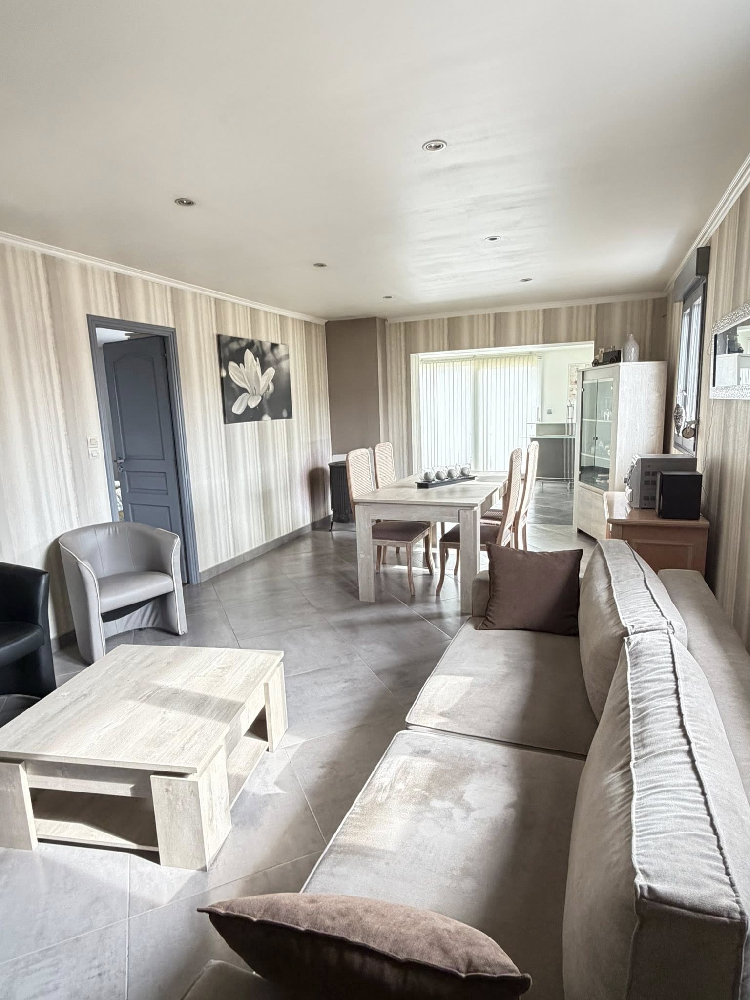 661043596_988853910141946_5369771947461953281_n