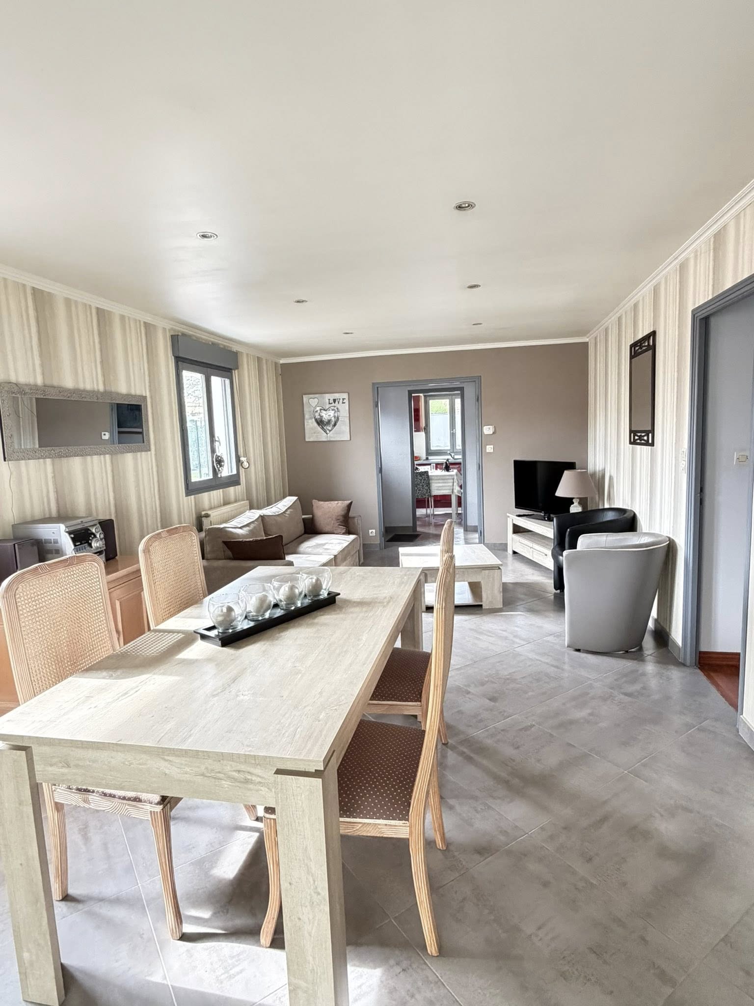 661357256_988854023475268_4460414872244200616_n